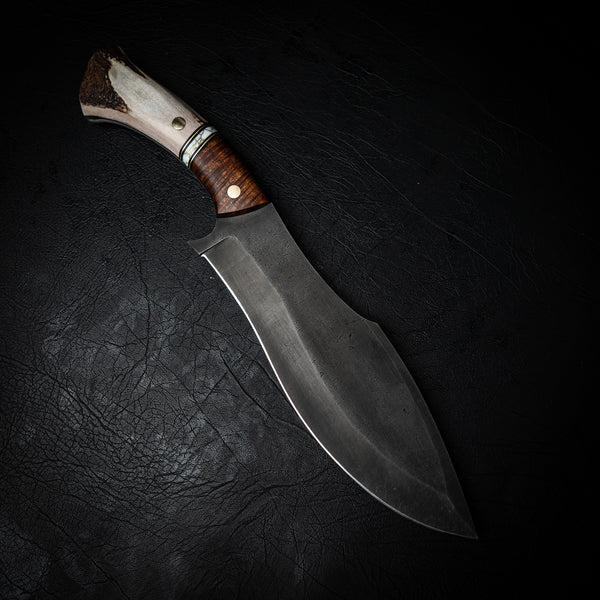 Big Kukri – Ringed Gidgee, White & Gold TruStone, Brass Spacers & Deer Antler Pommel