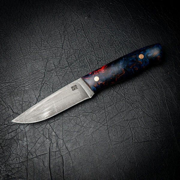 Bushcraft Knife – N690 Steel & Stabilised Dyed Maple Burl