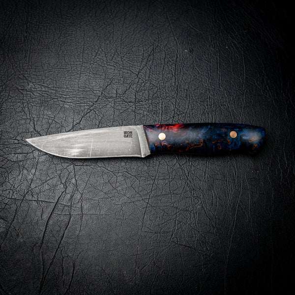 Bushcraft Knife – N690 Steel & Stabilised Dyed Maple Burl