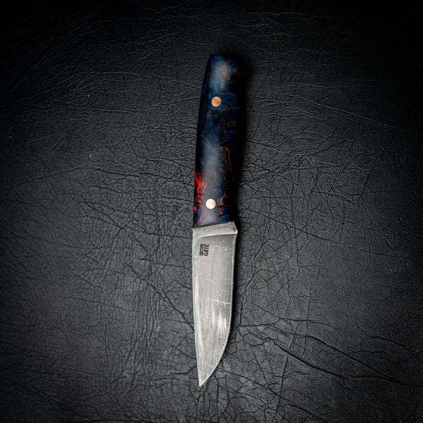 Bushcraft Knife – N690 Steel & Stabilised Dyed Maple Burl