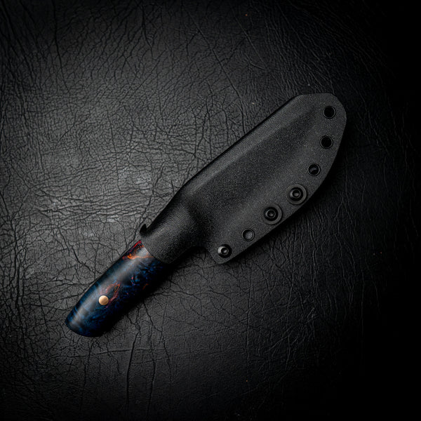 Bushcraft Knife – N690 Steel & Stabilised Dyed Maple Burl
