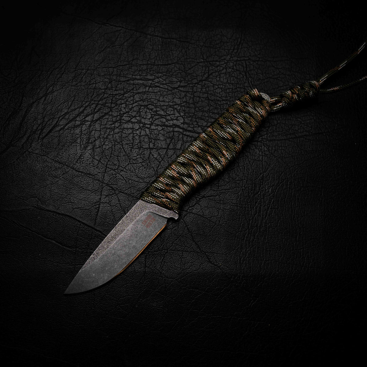 Paracord Utility Knife — Camo Paracord