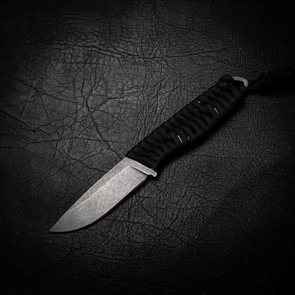 Paracord Utility Knife — Black Paracord