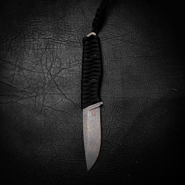 Paracord Utility Knife — Black Paracord