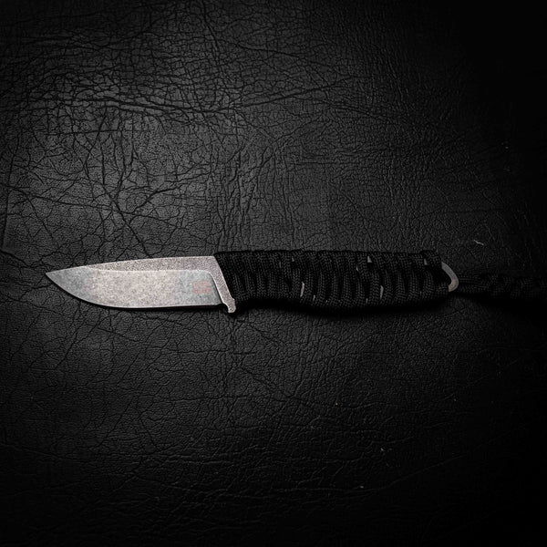 Paracord Utility Knife — Black Paracord