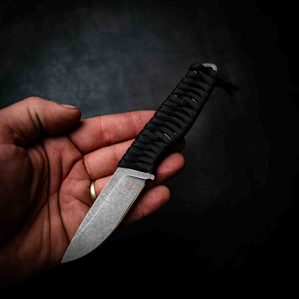Paracord Utility Knife — Black Paracord
