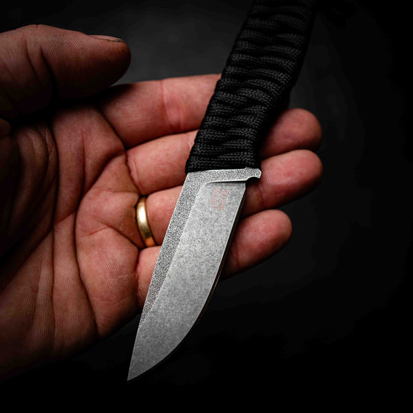 Paracord Utility Knife — Black Paracord