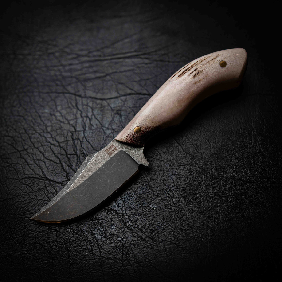 Mini Skinner — Full Deer Antler