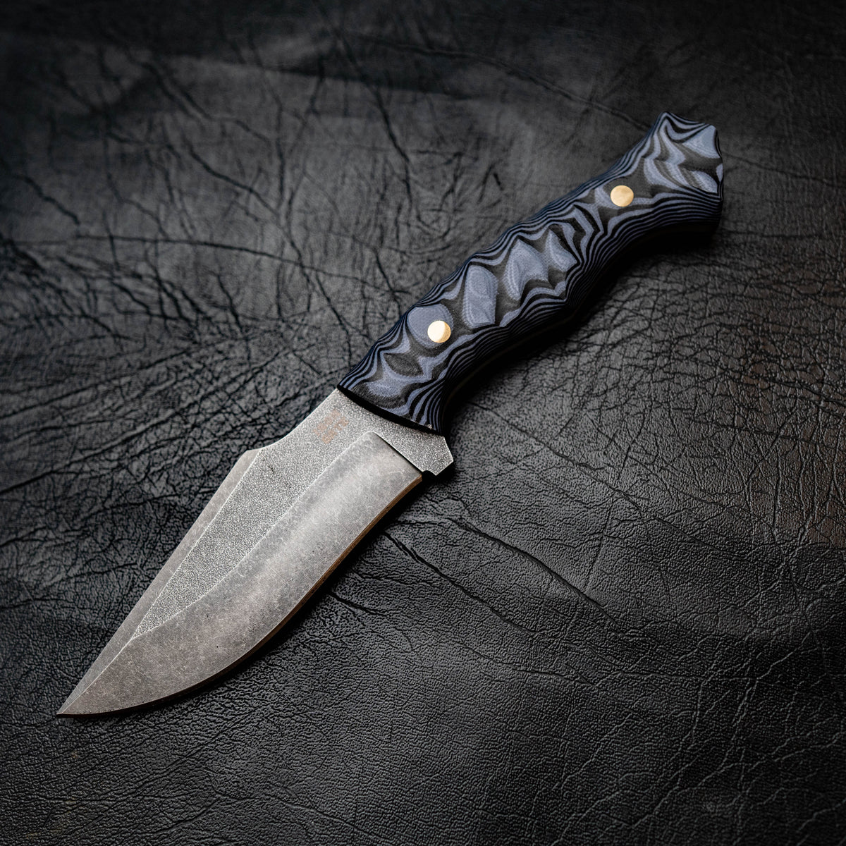 Wide Hunter — Blue & Black Layered G10, Rock Face