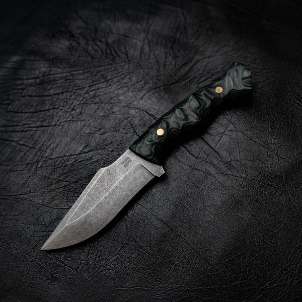 Wide Hunter — Green & Black Layered G10, Rock Face