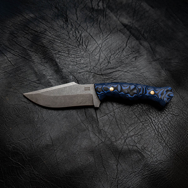 Wide Hunter — Dark Blue & Black Layered G10, Rock Face