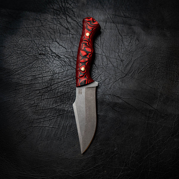 Wide Hunter — Red & Black Layered G10, Rock Face