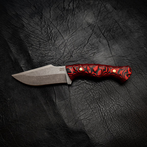 Wide Hunter — Red & Black Layered G10, Rock Face