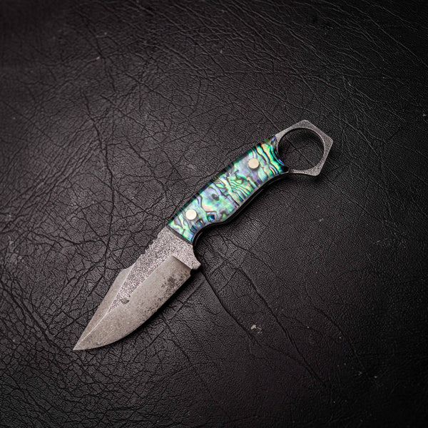Mini Hunter – N690 Steel, Stonewashed Finish, Full Abalone Handle