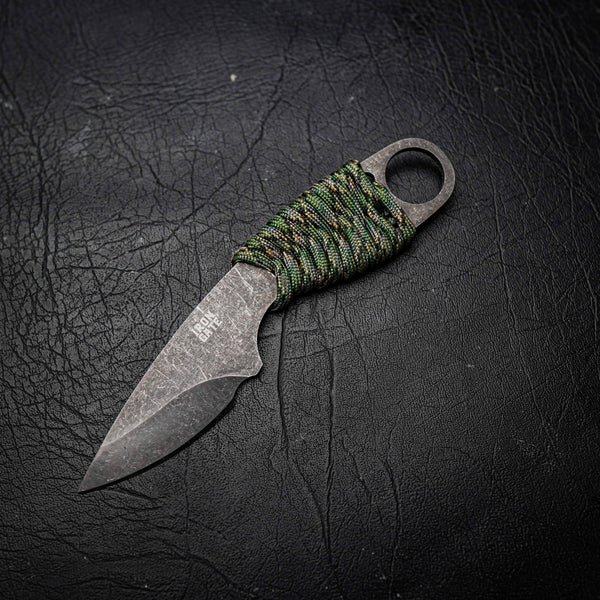Cub Knife – Carbon Steel, Stonewashed Finish, Green Camo Paracord (165mm)