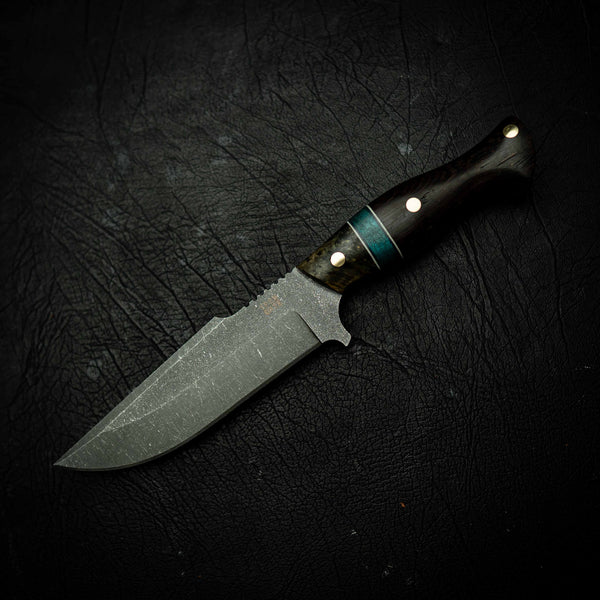 Hunter – Stonewashed N690 with Dyed Curly Maple