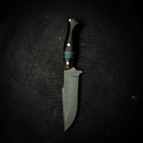 Hunter – Stonewashed N690 with Dyed Curly Maple