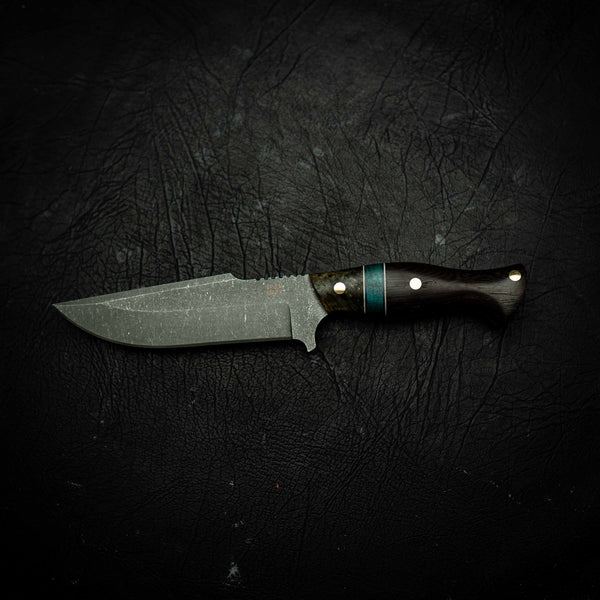 Hunter – Stonewashed N690 with Dyed Curly Maple